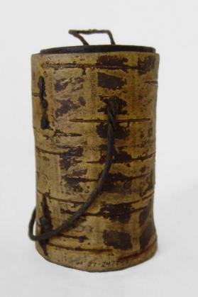 Cylindrical Case for Beaver Scent